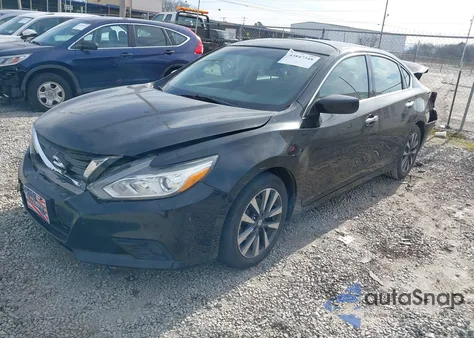 2018 Nissan Altima 2.5 Sv z USA, uszkodzony, nr VIN 1N4AL3AP0JC253656